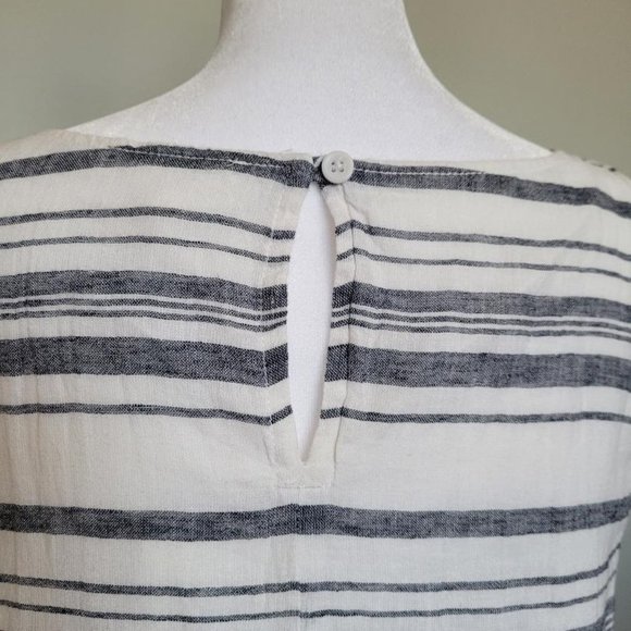 beachlunchlounge Collection Linen Dress - Picture 3 of 5